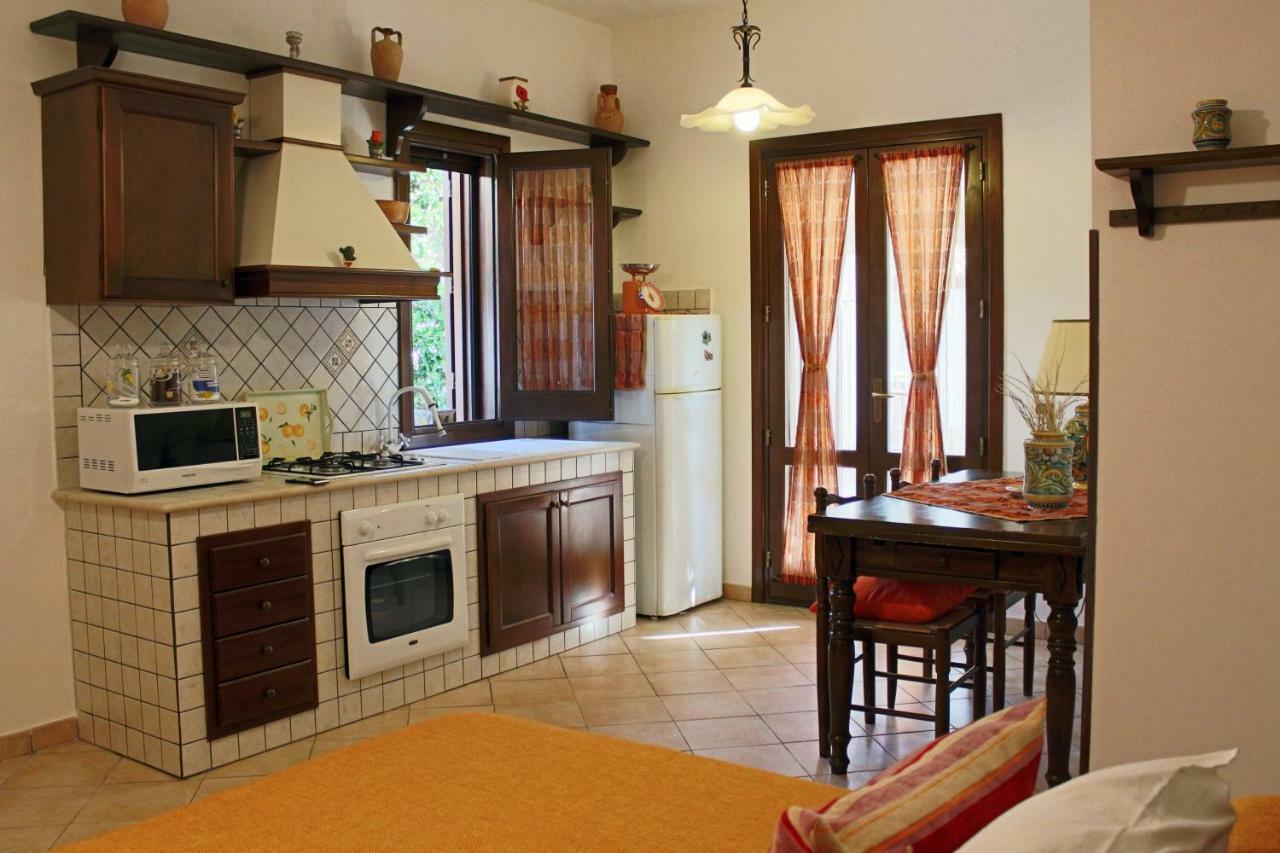 Apartamento Monolocale Da Mariolina Macari Exterior foto