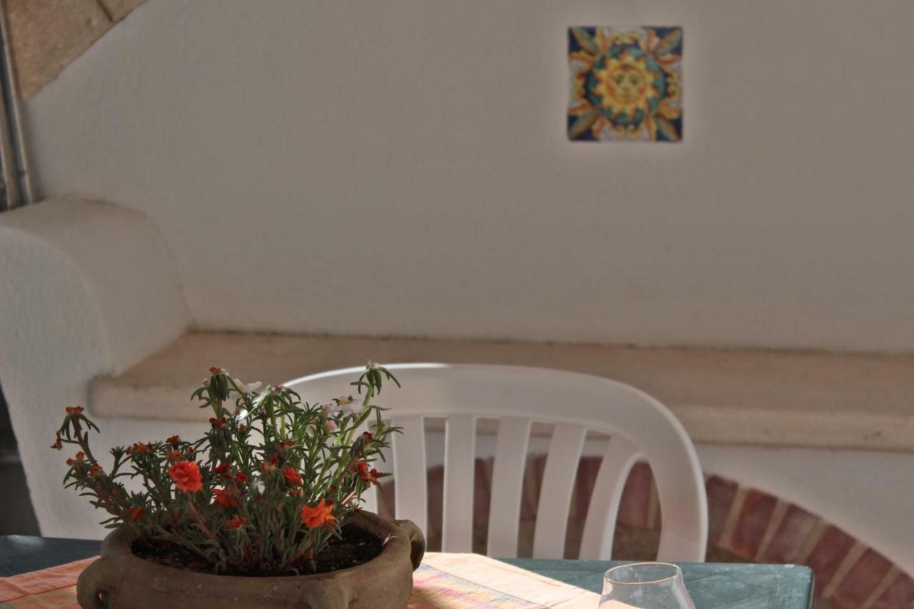 Apartamento Monolocale Da Mariolina Macari Exterior foto