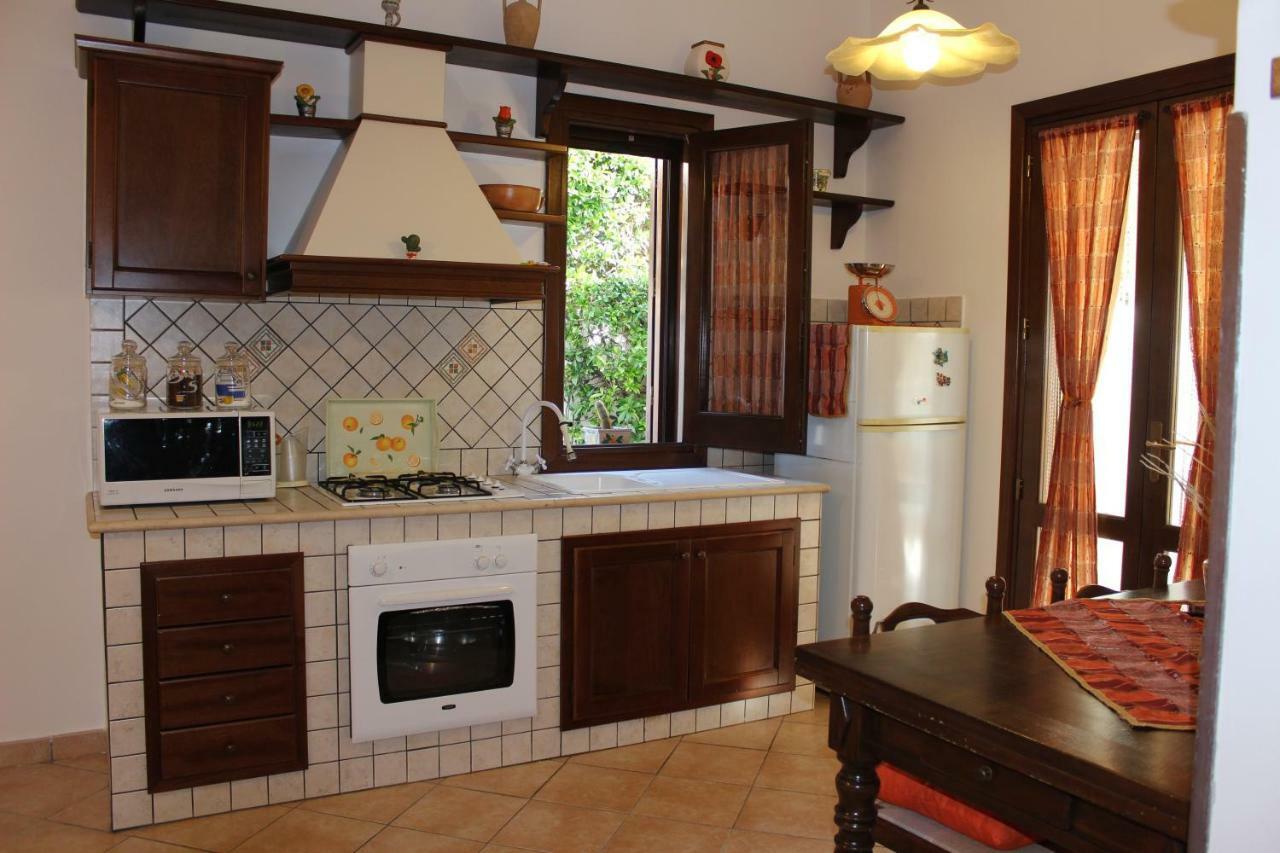 Apartamento Monolocale Da Mariolina Macari Exterior foto
